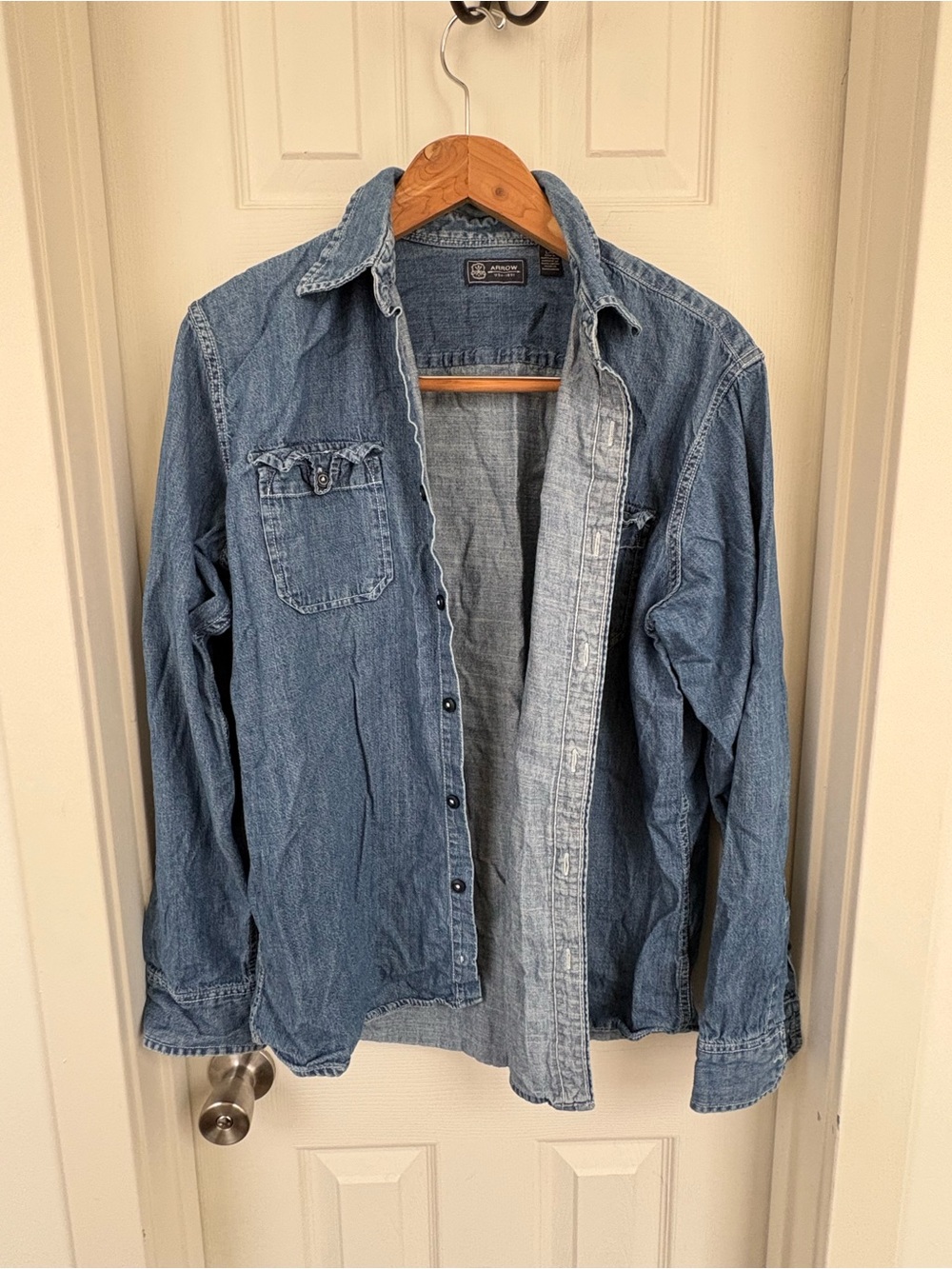 Arrow Men's Medium Blue Denim Button-Up Shirt